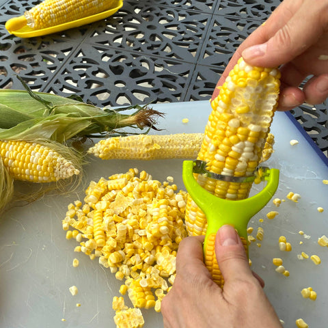 Wall Bucket Refill Corn Stripper /24 R&M International