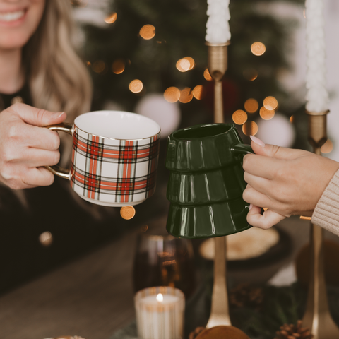 *NEW* White Plaid Coffee Mug - Christmas Decor & Gifts Sweet Water Decor