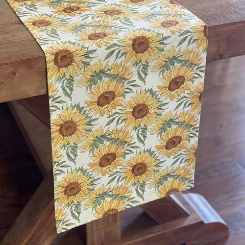 Sunflowers Runner: Multi / Runner Mahogany