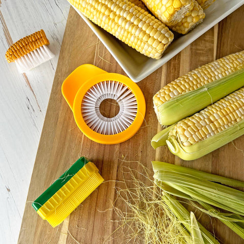 Wall Bucket Refill Corn Desilking Brush /12 R&M International