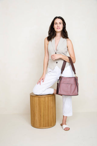 M1867 Lyla 2-in-1 Bucket Bag w/ Guitar Strap: Black/Brown Jen & Co.