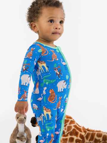 SoftSnooze™ Baby Bamboo Viscose Zoo Crew Footed One Piece Pajama
: Blue / 3-6m RuffleButts + RuggedButts