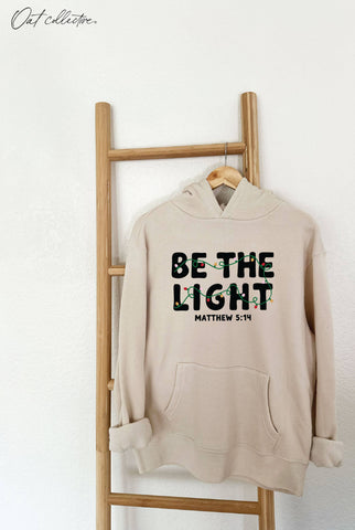 BE THE LIGHT MATTHEW 5:14 Hoodie Pullover Sweatshirt : CRANBERRY HEATHER / M OAT COLLECTIVE