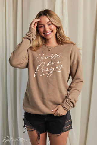 LIVIN' ON A PRAYER   Mineral Graphic Sweatshirt  : BEACH SAND / XL OAT COLLECTIVE