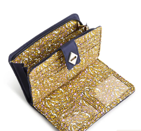 Turnlock Wallet : Peacoat Vera Bradley